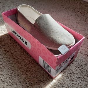 Airwalk Loafers Slip Ons (Like Toms)